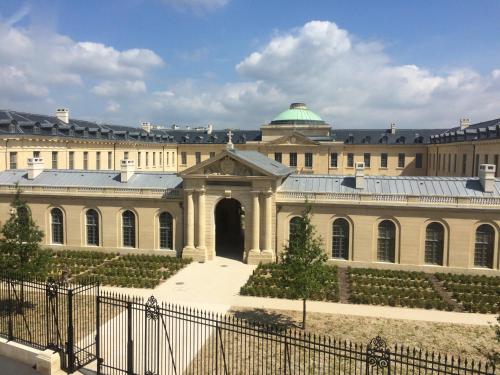 View, Hotel des Lys in Versailles View, Hotel des Lys in Versailles