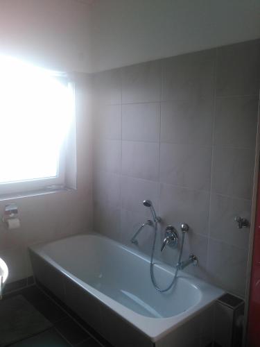 Baño, Ferienwohnung zum Kletterturm in Kaufbeuren Baño, Ferienwohnung zum Kletterturm in Kaufbeuren