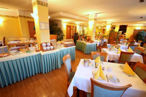 Ételek és italok, Carinthia Stadthotel in Klagenfurt Ételek és italok, Carinthia Stadthotel in Klagenfurt