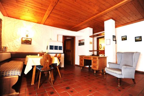 This photo about Hotel Pehab-Kirchenwirt shared on HyHotel.com