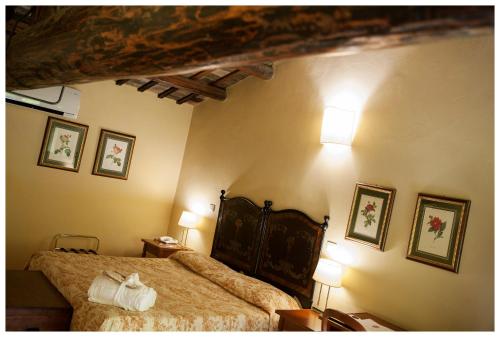Hotel Palazzo Guiderocchi in Ascoli Piceno Hotel Palazzo Guiderocchi in Ascoli Piceno