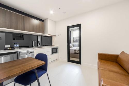Konyha, Whitehorse Apartments Hotel in Box Hill Konyha, Whitehorse Apartments Hotel in Box Hill
