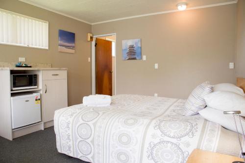 This photo about Colonial on Gladstone shared on HyHotel.com