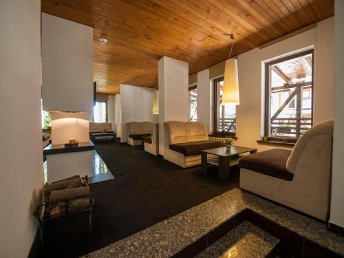 Vestíbulo, Green Life Family Apartments Pamporovo in Pamporovo Vestíbulo, Green Life Family Apartments Pamporovo in Pamporovo