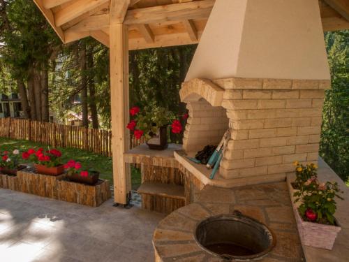 Kert, Green Life Family Apartments Pamporovo in Pamporovo Kert, Green Life Family Apartments Pamporovo in Pamporovo
