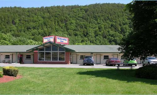 外部景觀, 瑪鴻寧旅館 (Mahoning Inn) in 賓西法尼亞州利哈伊頓 外部景觀, 瑪鴻寧旅館 (Mahoning Inn) in 賓西法尼亞州利哈伊頓