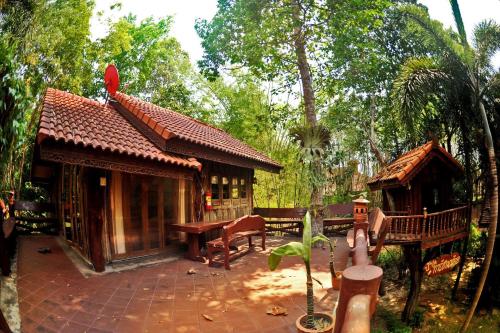 Facilities, Chuan Thanapanya Resort in Sakon Nakhon Facilities, Chuan Thanapanya Resort in Sakon Nakhon