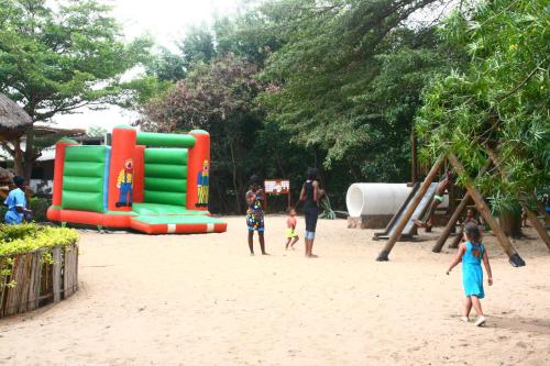あそび場, Hotel Club du Lac Tanganyika in ブジュンブラ あそび場, Hotel Club du Lac Tanganyika in ブジュンブラ