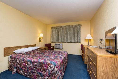 在meiguo.com看到的Motel 6 Moline的介绍图片