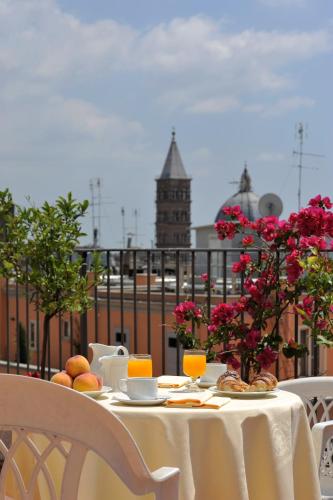 Balcony/terrace, Torino Hotel in Rome Balcony/terrace, Torino Hotel in Rome