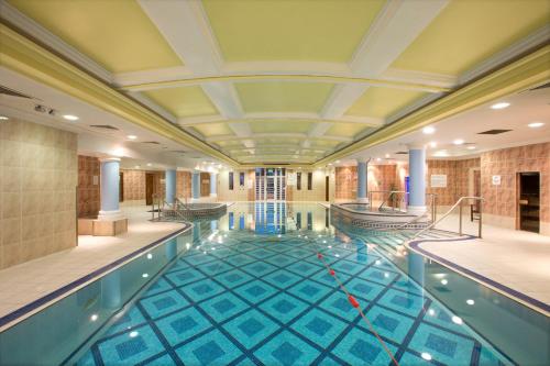 Фітнес-центр, Midleton Park Hotel in Мідлтон Фітнес-центр, Midleton Park Hotel in Мідлтон