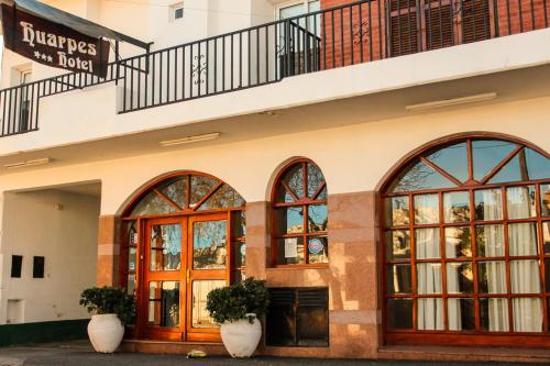 Huarpes Hotel