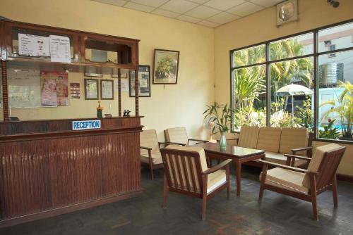 Hol, Villa Sisavad in Chanthabouly Hol, Villa Sisavad in Chanthabouly