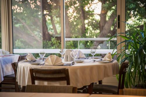 레스토랑, 호텔 카발리에 (Hotel Cavalier) in 베이루트 레스토랑, 호텔 카발리에 (Hotel Cavalier) in 베이루트