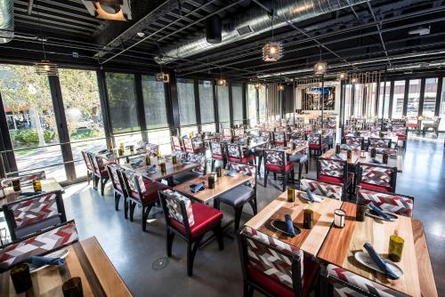 Restaurant, Found Re Phoenix in Phoenix (AZ) Restaurant, Found Re Phoenix in Phoenix (AZ)