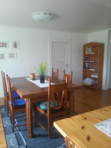 共用Lounge/電視區, Atelje Vavgladje Butik Bed & Breakfast in 孫拿佐 共用Lounge/電視區, Atelje Vavgladje Butik Bed & Breakfast in 孫拿佐
