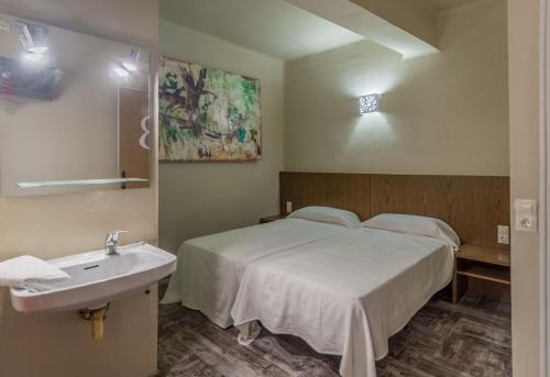 Hostal Sant Miquel in Balaguer Hostal Sant Miquel in Balaguer