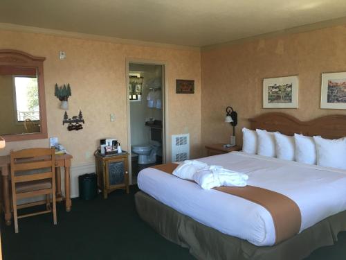 Pepper Tree Inn Tahoe City in Tahoe City (CA) Pepper Tree Inn Tahoe City in Tahoe City (CA)