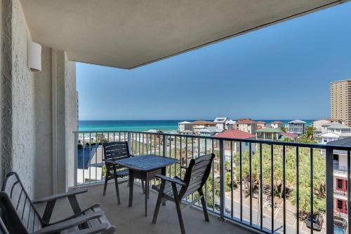 在meiguo.com看到的Mainsail Resort的介绍图片