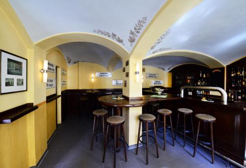 酒吧/高級酒吧, 金鷹酒店 (Hotel Goldener Adler) in 鮑岑市中心 酒吧/高級酒吧, 金鷹酒店 (Hotel Goldener Adler) in 鮑岑市中心