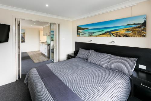 Dolphin Shores Hotel in Jervis Bay Dolphin Shores Hotel in Jervis Bay