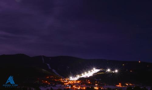 Hotels Airbnb Vacation Rentals In Angel Fire New Mexico Usa