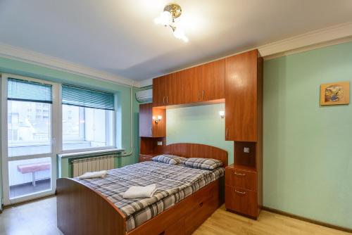 This photo about Kiev Accommodation Apartment on V. Vasylkivska st. shared on HyHotel.com