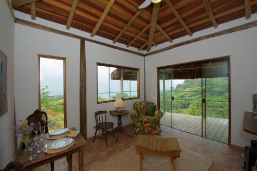 Villa Girassol in Praia do Veloso Villa Girassol in Praia do Veloso