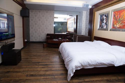 This photo about Pomwe Inn shared on HyHotel.com