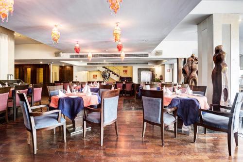 Restaurant, Hotel Western Court in Panchkula Restaurant, Hotel Western Court in Panchkula