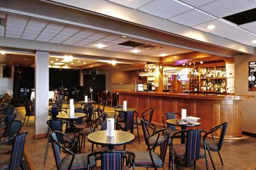 Ocean View Hotel in Rocky Harbour (NL) Ocean View Hotel in Rocky Harbour (NL)