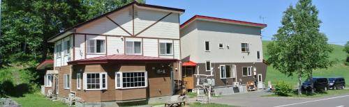 入口, 惠雪民宿 (Pension Megumiyuki) near 三愛之丘茶公園 入口, 惠雪民宿 (Pension Megumiyuki) near 三愛之丘茶公園