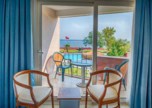 Balcony/terrace, RA Resort Otel in Narlı Mahallesi Balcony/terrace, RA Resort Otel in Narlı Mahallesi