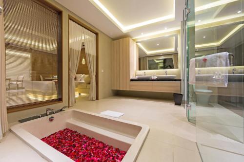 Bathroom, SITHALA VILLA SEMINYAK in Bali Bathroom, SITHALA VILLA SEMINYAK in Bali