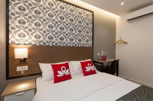 This photo about ZEN Rooms Titiwangsa Sentral shared on HyHotel.com