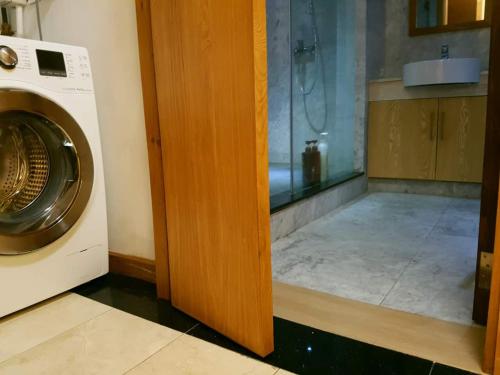 Bilik Mandi, Sea & City View Luxury Apartment in Port Louis Bilik Mandi, Sea & City View Luxury Apartment in Port Louis