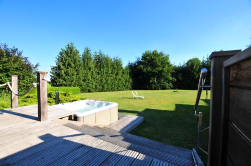 Swimming pool, Ferienhaus Muhlblick in Oberdachstetten Swimming pool, Ferienhaus Muhlblick in Oberdachstetten