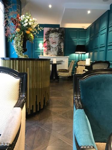 Bar/lounge, George Washington Hotel in 8th - Champs Elysees Bar/lounge, George Washington Hotel in 8th - Champs Elysees