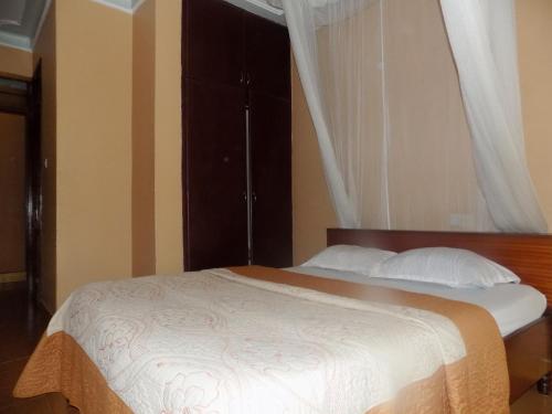 This photo about Hotel Shine Sunet shared on HyHotel.com