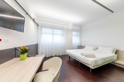 This photo about Camplus Guest Roma Casa per Ferie shared on HyHotel.com