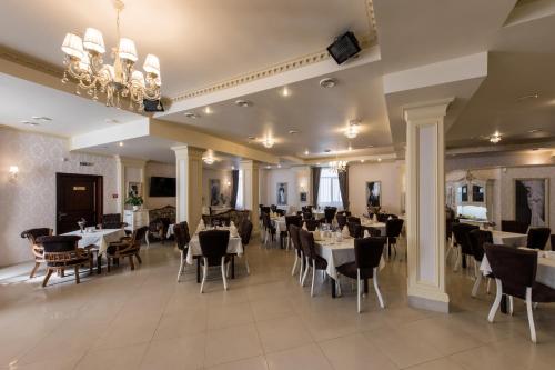餐廳, 普雷米恩酒店 (Premium Hotel) in 切爾諾夫策 餐廳, 普雷米恩酒店 (Premium Hotel) in 切爾諾夫策