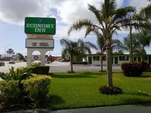 Economy Inn Okeechobee in Okeechobee