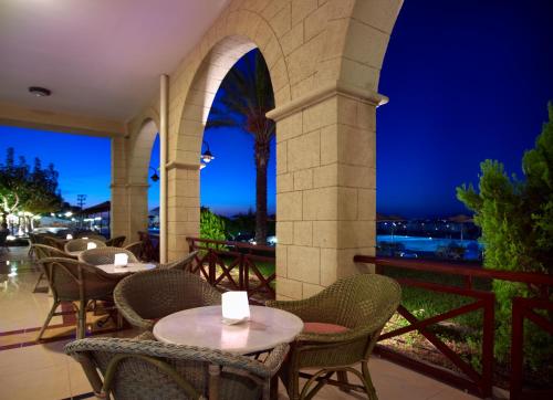 Restaurant, Kipriotis Panorama Hotel & Suites in Kos Island Restaurant, Kipriotis Panorama Hotel & Suites in Kos Island