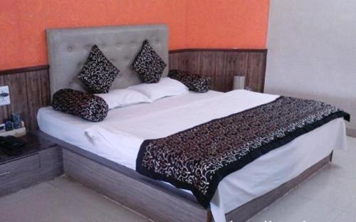 This photo about Savshanti Lake Resort shared on HyHotel.com