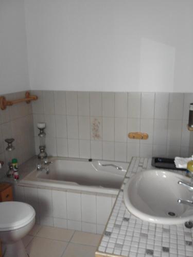 This photo about Ruxmian Lodge shared on HyHotel.com