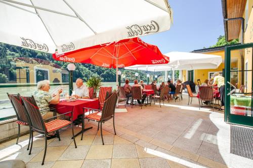 balkon/terras, Gasthof Gierlinger in Haibach Ob Der Donau balkon/terras, Gasthof Gierlinger in Haibach Ob Der Donau