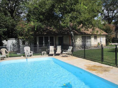 在meiguo.com看到的King William Manor的介绍图片