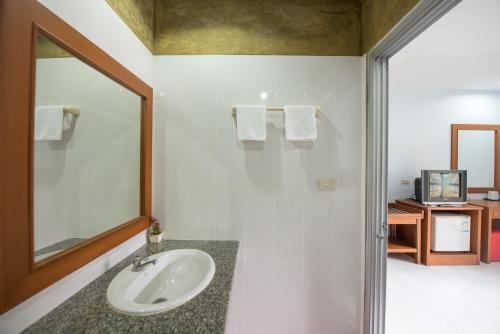 This photo about Simply Hotel shared on HyHotel.com