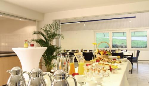 Malteser Komturei Hotel / Restaurant in Bergisch Gladbach Malteser Komturei Hotel / Restaurant in Bergisch Gladbach