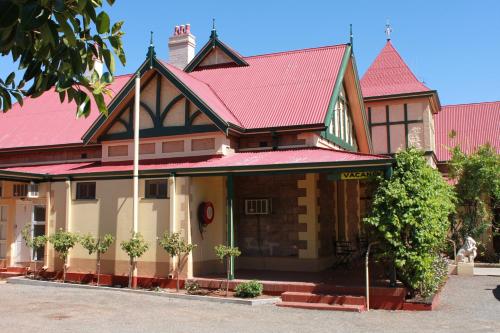 Entrance, The Lodge Outback Motel in Broken Hill Entrance, The Lodge Outback Motel in Broken Hill